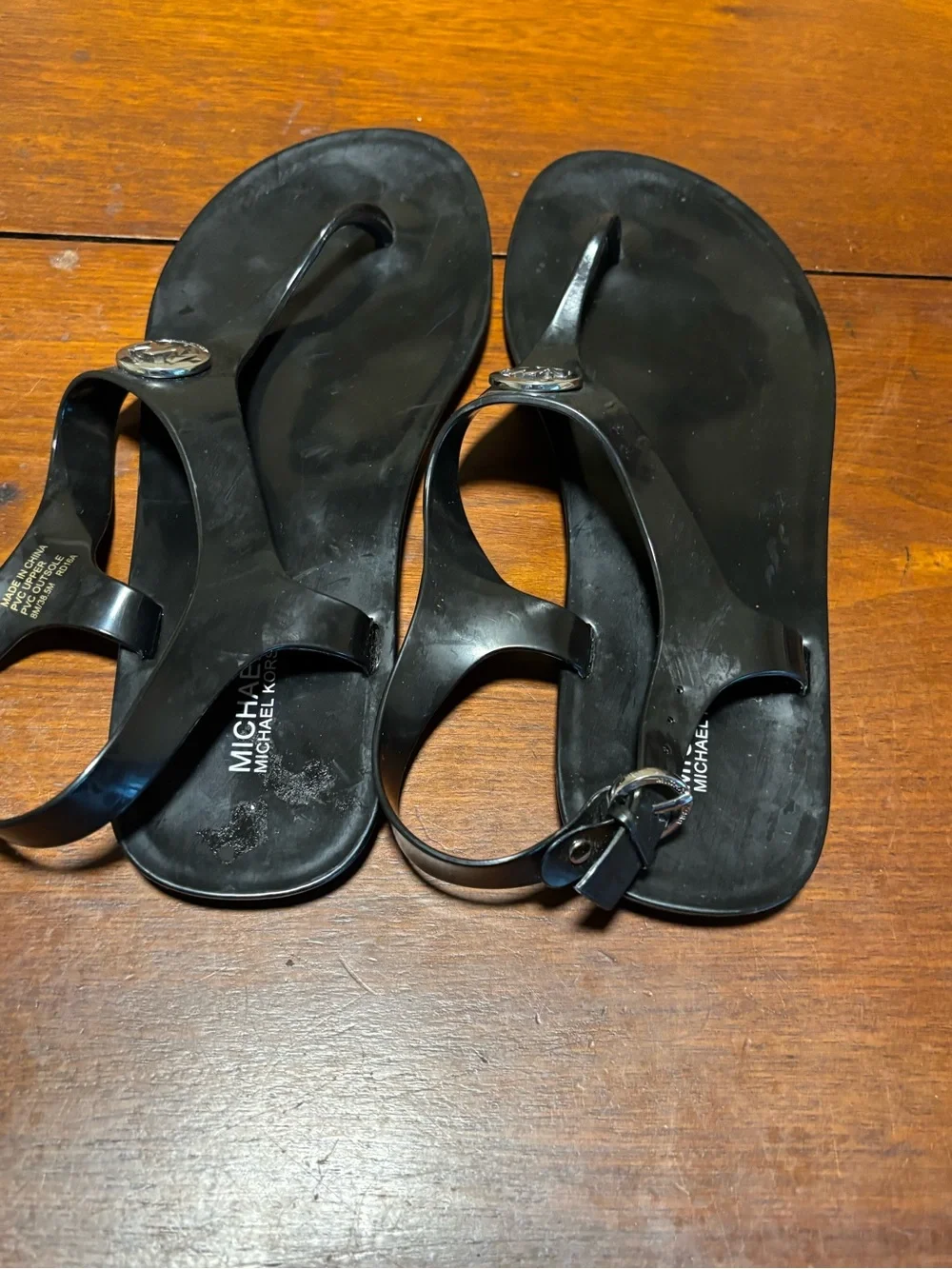 Michael Kors Women’s Black Jelly Thong Sandals Size 8M Style RD16A